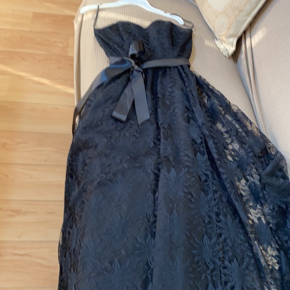 Black dress - Picture 4 of 4